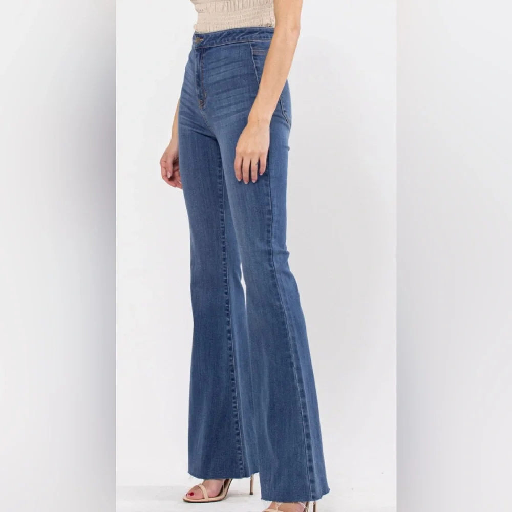 Classic Blue Flared Women Jeans - Picture 2 of 3